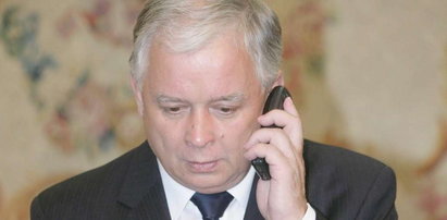 Tlił się jeszcze wrak, a Rosjanie już majstrowali przy prezydenckim telefonie