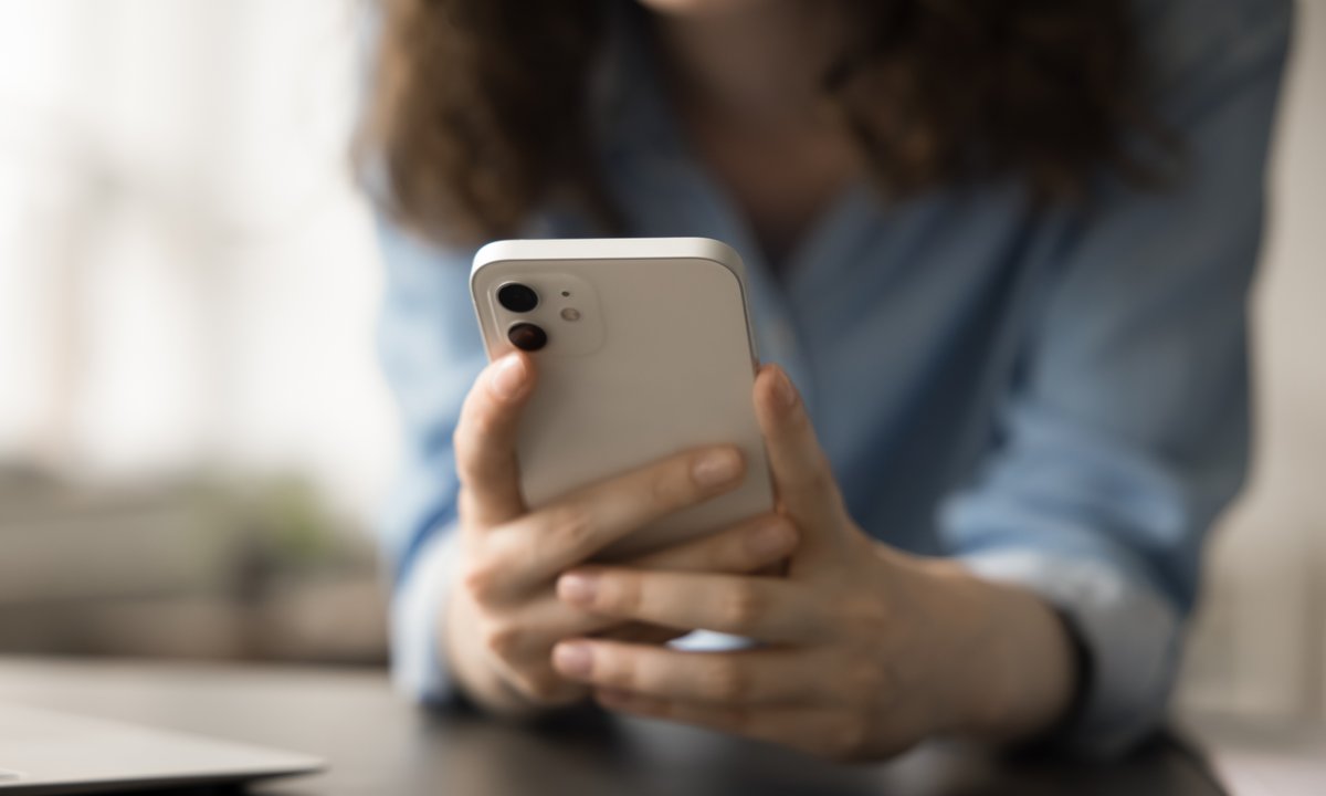 Zamiast zadzwonić, piszesz wiadomość? To mówi o tobie więcej niż myślisz