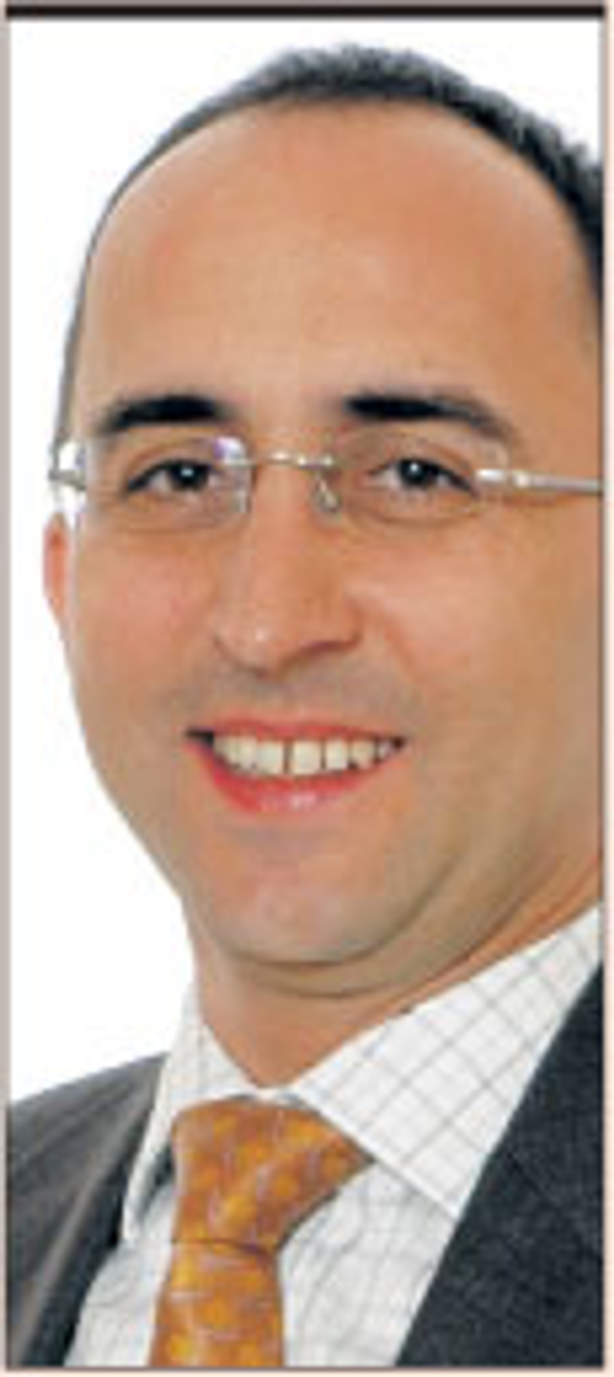Andrzej Dębiec partner, Kancelaria Lovells