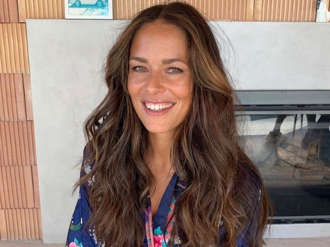 Ana Ivanović nosi ubedljivo najpraktičniji komad ovog leta - za svaku priliku