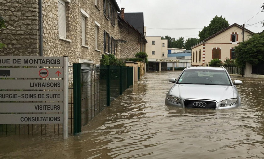 Samochody z Niemiec i Francji po powodzi. Jak rozpoznać