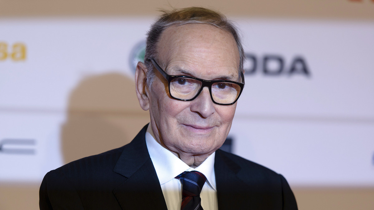 Koncert Ennio Morricone odbędzie się 14 lutego w Krakowie. Legendarny kompozytor muzyki filmowej, którego znamy z takich filmów jak "Pewnego razu na Dzikim Zachodzie", "Cinema Paradiso", czy "Dobry, zły i brzydki", wystąpi w Kraków Arena. Czy można jeszcze kupić bilety na koncert? Jak dojechać do Kraków Arena? Gdzie zaparkować? Podajemy wszystkie praktyczne informacje.