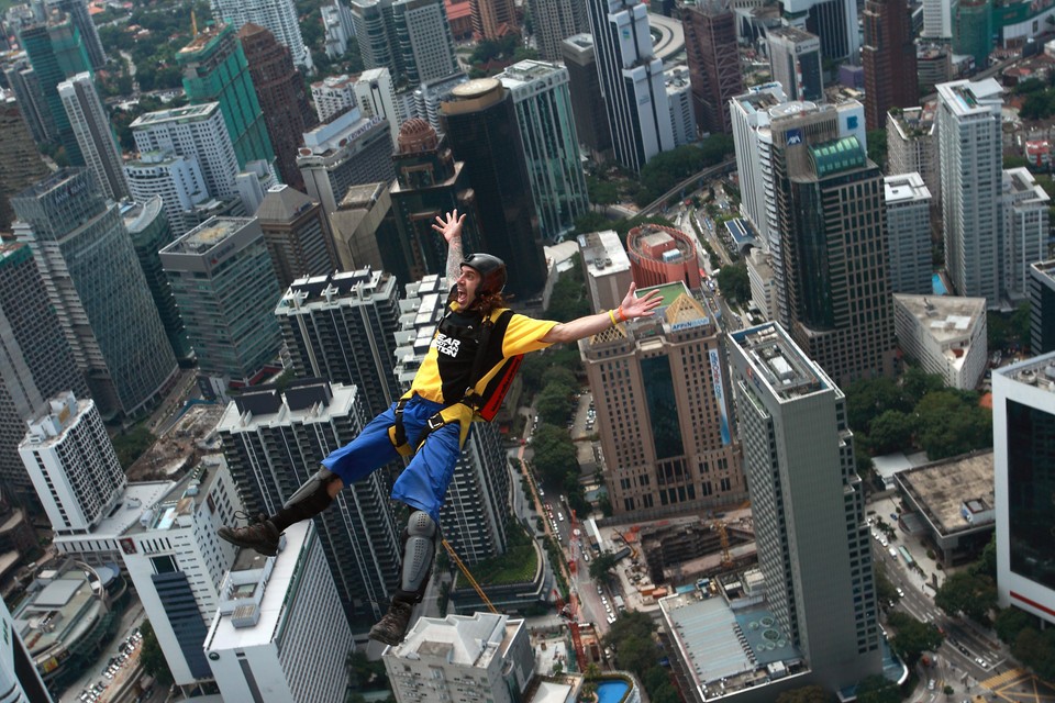 Base Jumping - skoki dla twardzieli