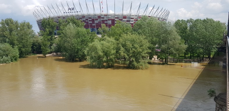 Fala wezbraniowa na Wiśle w Warszawie