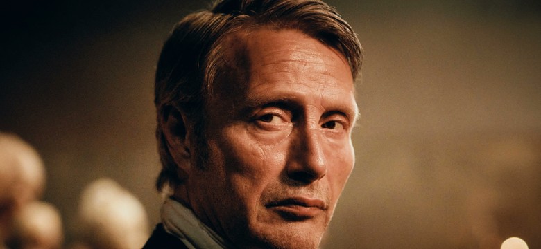 "Bękart" wojny i swój chłop. Mads Mikkelsen jest jedyny w swoim rodzaju [#DobryCynk]