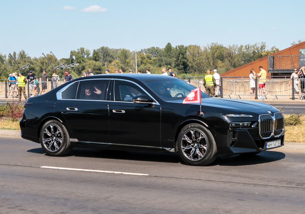 Luksusowe limuzyny dla Kancelarii Prezydenta. Kto będzie nimi jeździł?