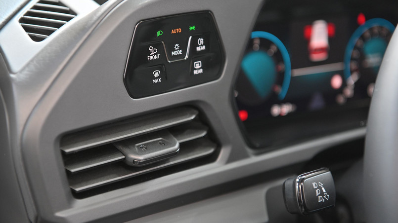 Volkswagen Caddy - dotykowa obsługa wyparła tradycyjne przyciski i pokrętła