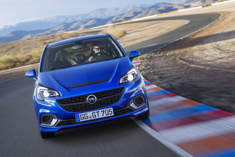  Opel Corsa OPC