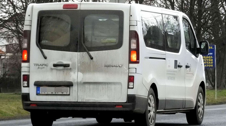 A mátranovákiak falubuszával Bátonyterenye polgármestere utazott barátaival a Fradi lecerkuseni meccsére Foto : falubusz.hu