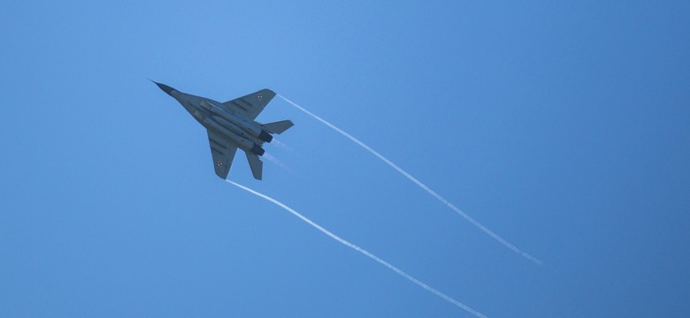 Wojskowy MiG-29 rozbił się podczas lądowania. Pilot (nie) katapultował się?
