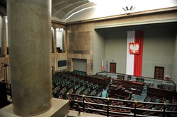 Posłowie milczeli, by uczcić pamięć Łapickiego i Kuleja