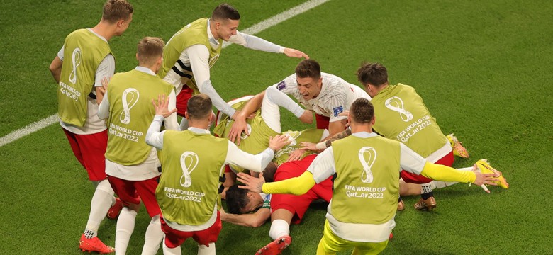 Nawet porażka może dać Polakom awans. Mogą zdecydować... kartki