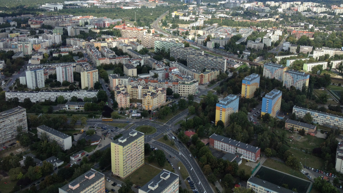 Samorządowcy, pracownicy urzędów wojewódzkich i przedstawiciele organizacji pozarządowych uczestniczyli we Wrocławiu w pierwszym spotkaniu konsultacyjnym programu "Niepodległa". Dotyczy on uczczenia 100-lecia odzyskania przez Polskę niepodległości.