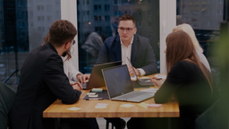 Przegląd umów w firmach, zanim PIP ruszy z kontrolami