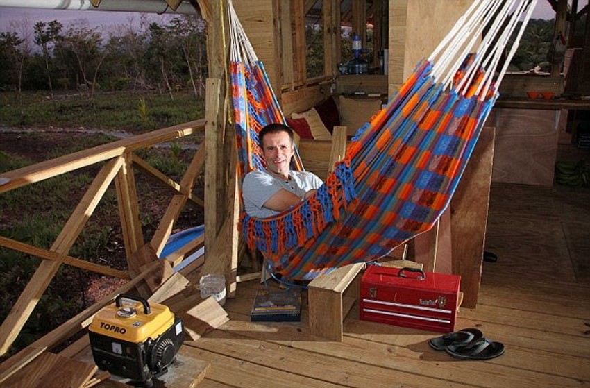 Ijan Ašer u svom tropskom raju u Karibima