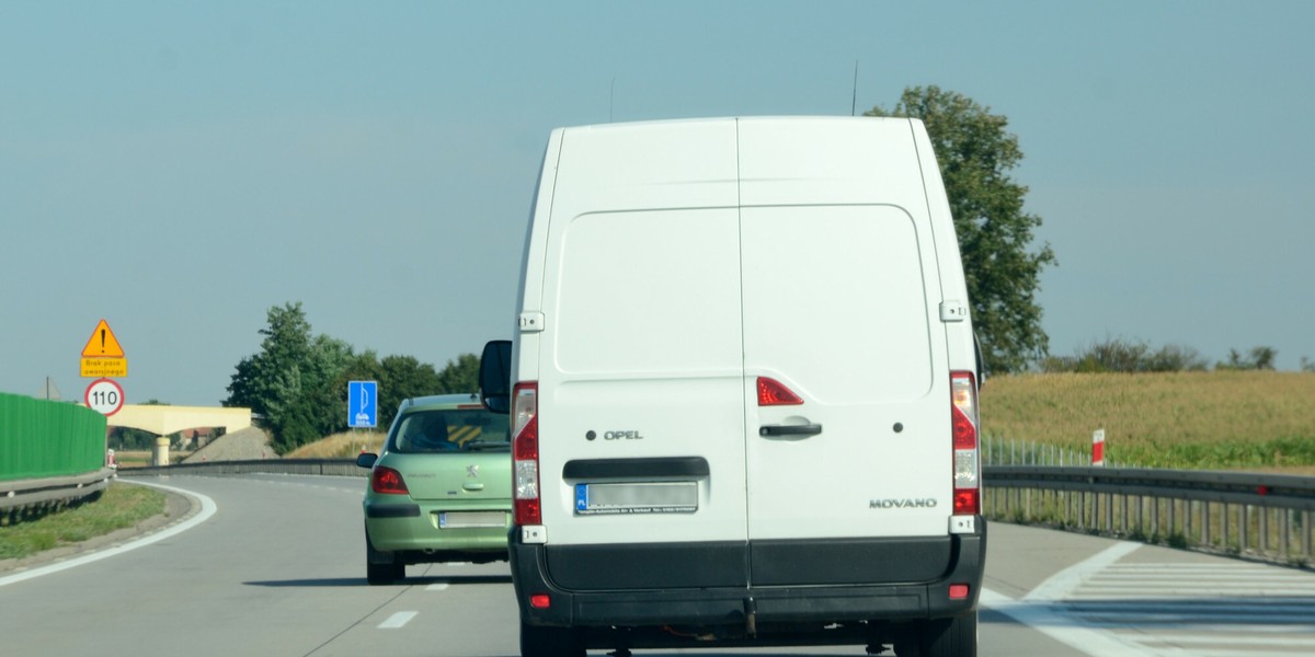 Od soboty 21 maja kierowcy pojazdów do 3,5 t w transporcie międzynarodowym muszą posiadać licencję wspólnotową