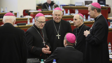 Biskupi o pedofilii w Kościele