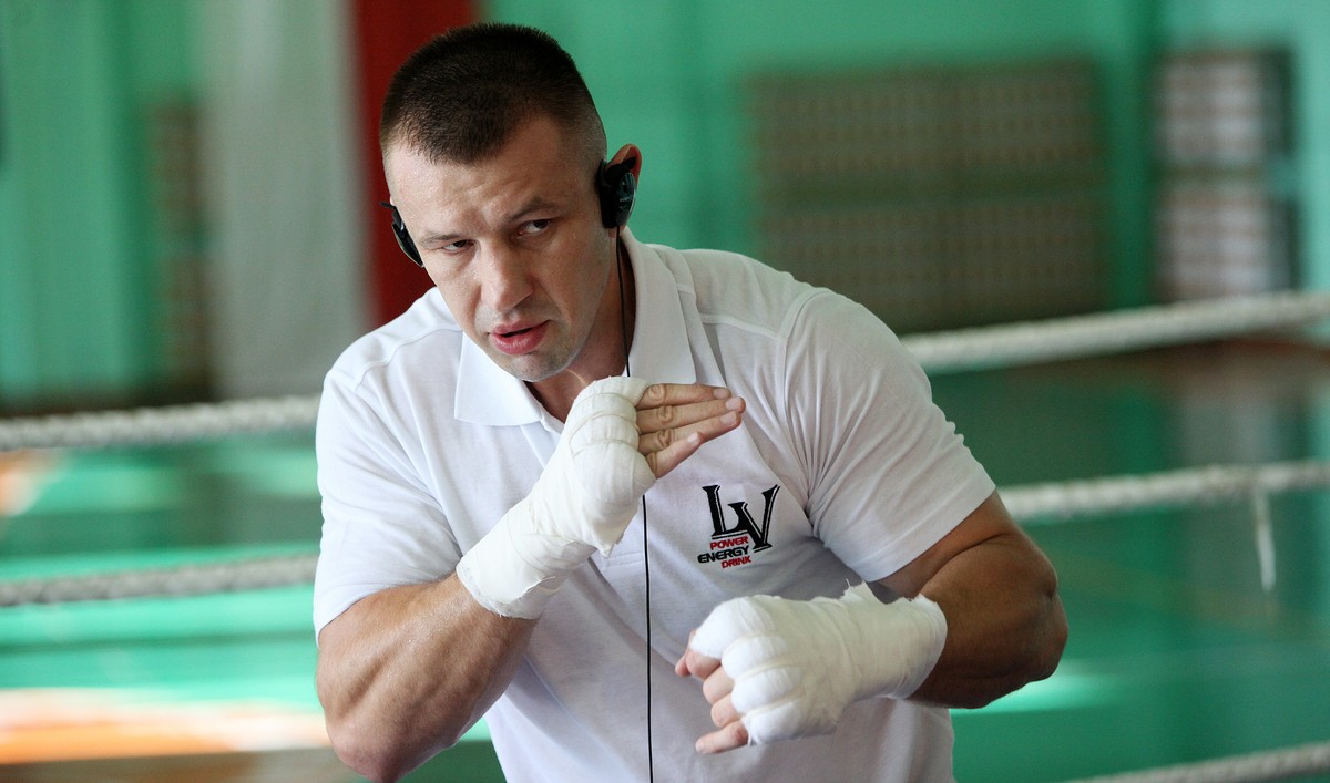 Tomasz Adamek wygrał z Mamedem Chalidowem