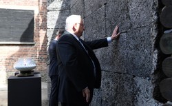 Szewach Weiss: Prezydent Duda mówi z otwartym sercem, ja mu wierzę