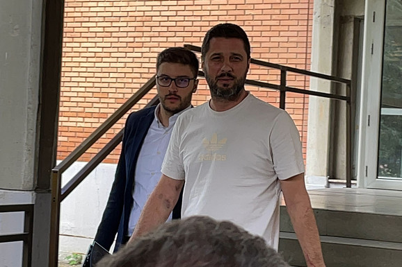 (VIDEO) "IDEM SVOJIM CURICAMA KUĆI" Marko Miljković izašao iz pritvora posle 6 sati saslušanja: "Tri dana sam u istoj odeći, sve ću reći"