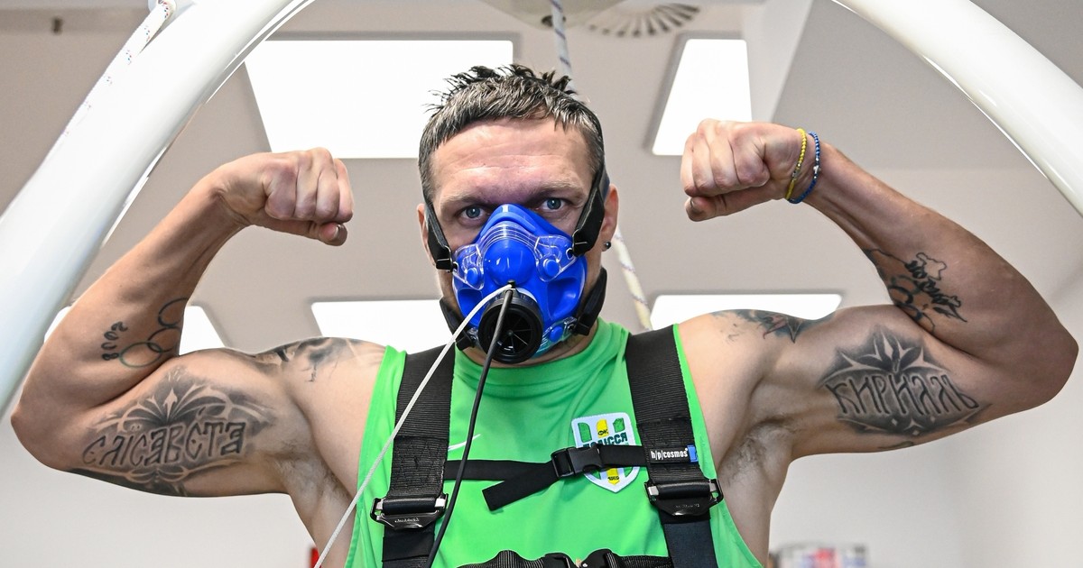 Usyk rezygnuje z pasów mistrzowskich! Co to oznacza dla boksu?