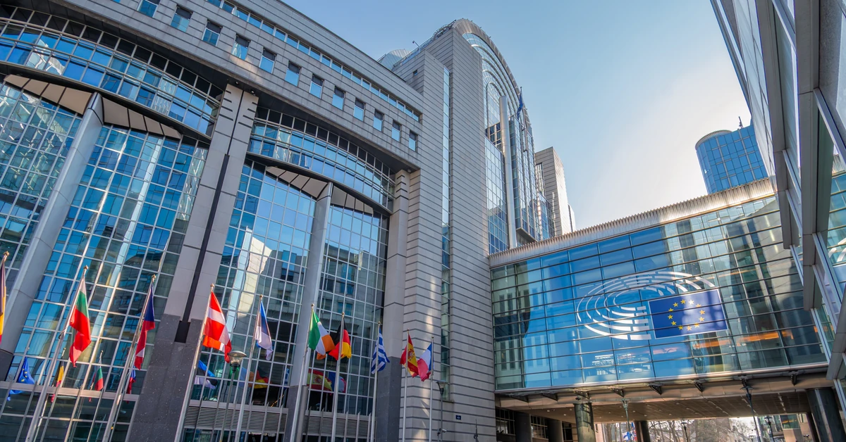 Parlament Europejski alarmuje. Rosja i Chiny podgrzewają napięcia w Arktyce