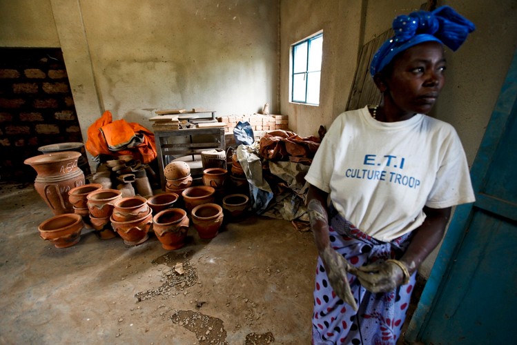 Pigmeje z dżungli w Afryce