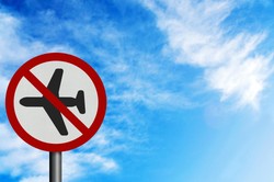 Aerosvit twierdzi, że winę za jego problemy ponoszą polskie instytucje