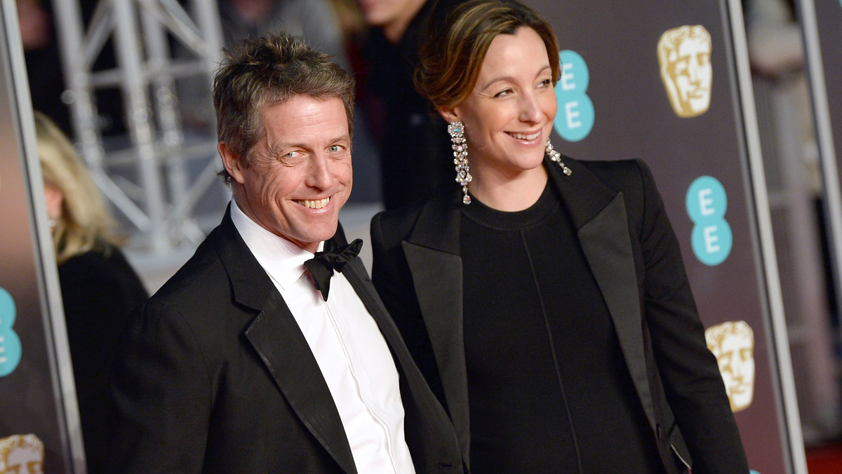 Hugh Grant został ojcem. 57-letni aktor doczekał się narodzin piątego dziecka, które urodziła mu jego obecna partnerka, Anna Eberstein.