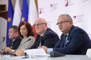 PKW: Obwodowe komisje wyborcze sporządziły ponad 79 tys. protokołów