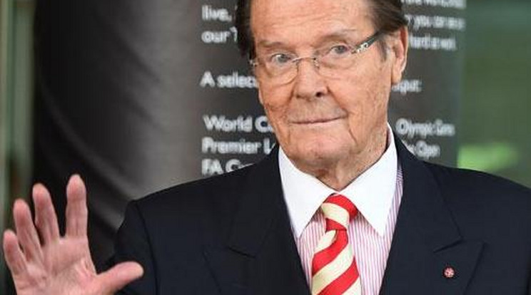 Roger Moore megmondta, ki lehet az új 007-es!