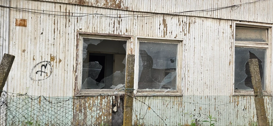 Barake u Leštanima u kojima je spavao mladić osumnjičen za silovanje starice