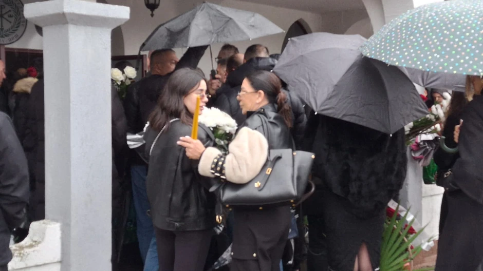 Sahrana brata Viki Miljković