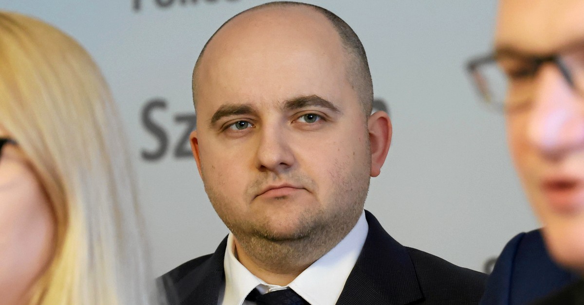 Poseł Dariusz Matecki przed sądem! Prokuratura zarzuca mu przywłaszczenie i pranie pieniędzy. Chodzi o miliony z publicznych środków