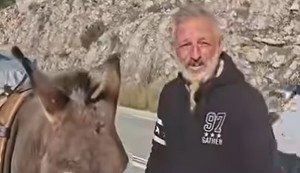 Francuz Žan putuje po Evropi sa dva magarca