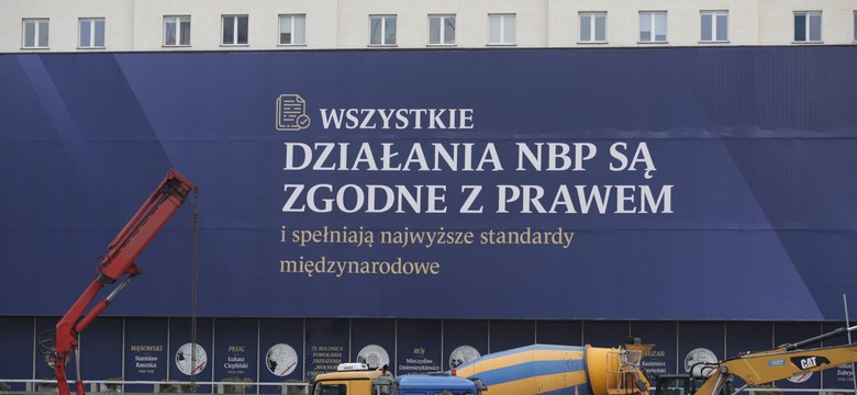 "Przejaw desperacji". Glapiński banerami broni się przed Trybunałem Stanu?