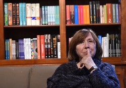 Reżim Łukaszenki wycofuje ze szkolnych bibliotek książki Swiatłany Aleksijewicz