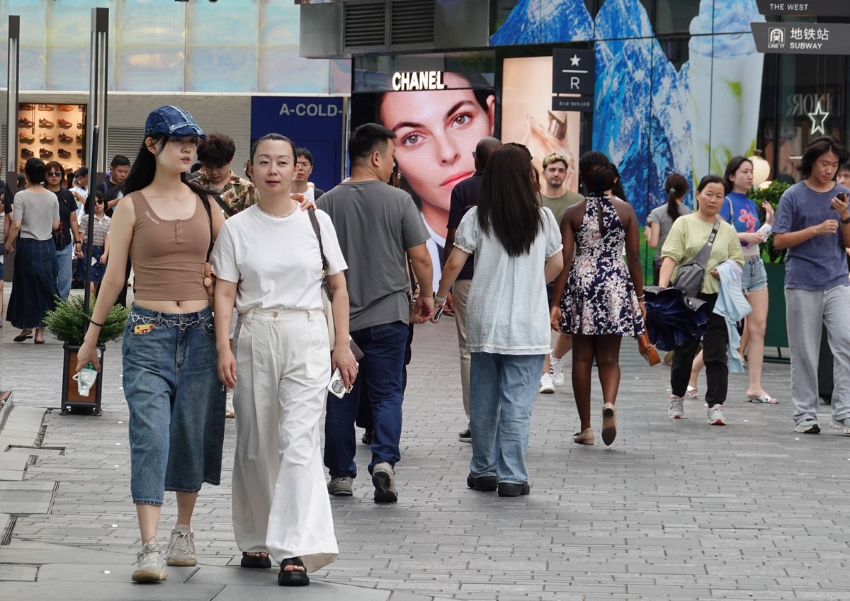 Nowy trend wśród bezrobotnych Chińczyków. Uruchomiono "biura udawanej pracy"