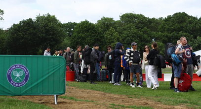 Istne szaleństwo. Stoją w kolejce kilka dni po najlepsze bilety. Fortuna za wejściówki na Wimbledon!