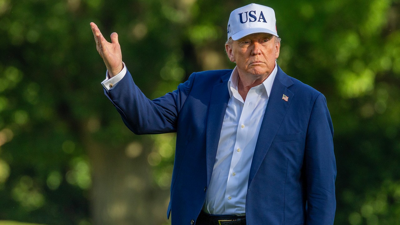 Firmy w USA stanęły. Donald Trump włożył kij w szprychy gospodarki Stanów Zjednoczonych. Amerykanie są wściekli