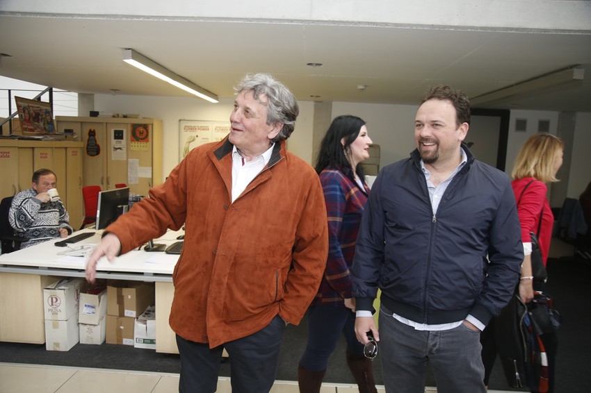 EKIPA SERIJE "PSI LAJU, VETAR NOSI" POSETILA "BLIC" Radoš Bajić: "Priznajem da smo malo rizikovali kad smo zvali Anu za ovu ulogu"