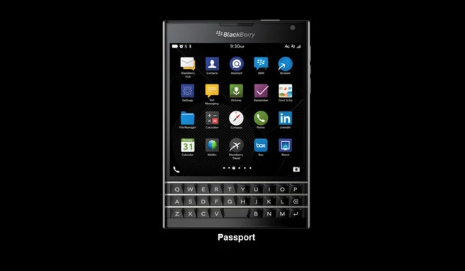 BlackBerry Passport - poprzedni oryginalny smartfon BlackBerry. Zdjęcie omawianego w artykule modelu z wygiętym ekranem znajdziemy na górze strony.