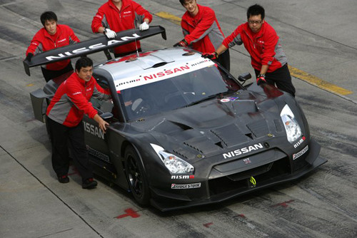 Testy Nissana GT-R