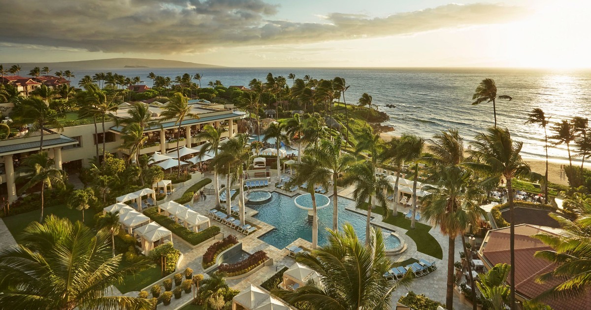 Hotels are offering guests $12,000 stem cell therapies, chewing lessons, and IV drips in luxury wellness kick - Vimarsana News