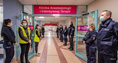 Tragiczna śmierć policjantów we Wrocławiu. Ten gest w szpitalu poruszył wszystkich