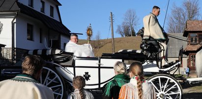 Wielkanoc w czasach zarazy. W Zakopanem ksiądz błogosławił wiernym, w Łodzi rozdawali żywność