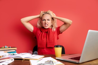 Hétfő, stressz, munka: sokaknak veszélyesen megugrik a vérnyomása hétfőnként