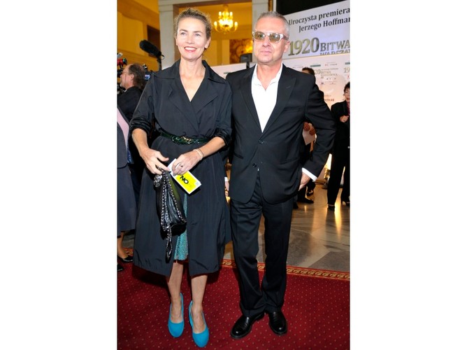 Gwiazdy na uroczystej premierze filmu '1920 Bitwa warszawska': Lidia Popiel i Bogusław Linda.