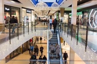 Niedziela handlowa 21.12.2025. Wszystkie sklepy otwarte 21 grudnia. Czy dzisiaj jest niedziela handlowa?