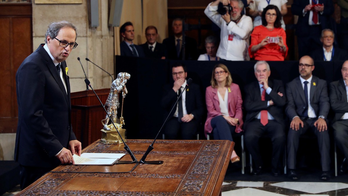 Nowy rząd Katalonii został zaprzysiężony dziś w Barcelonie. Kończy to okres sprawowania bezpośredniej kontroli nad regionem przez władze Hiszpanii, zarządzony po ubiegłorocznym referendum w sprawie oddzielenia się regionu od reszty kraju.